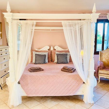 Esmaraldas House Of Love تيراسيني المظهر الخارجي الصورة
