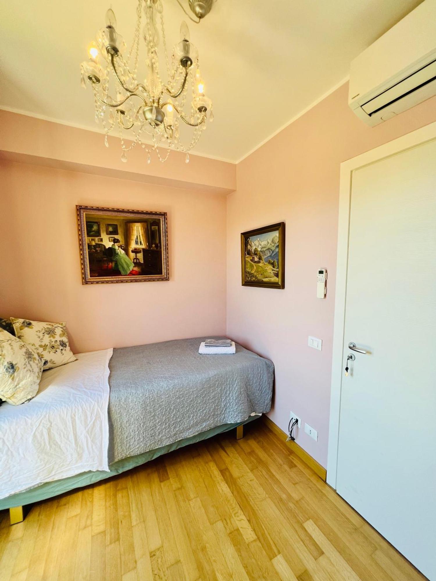 Esmaraldas House Of Love تيراسيني المظهر الخارجي الصورة