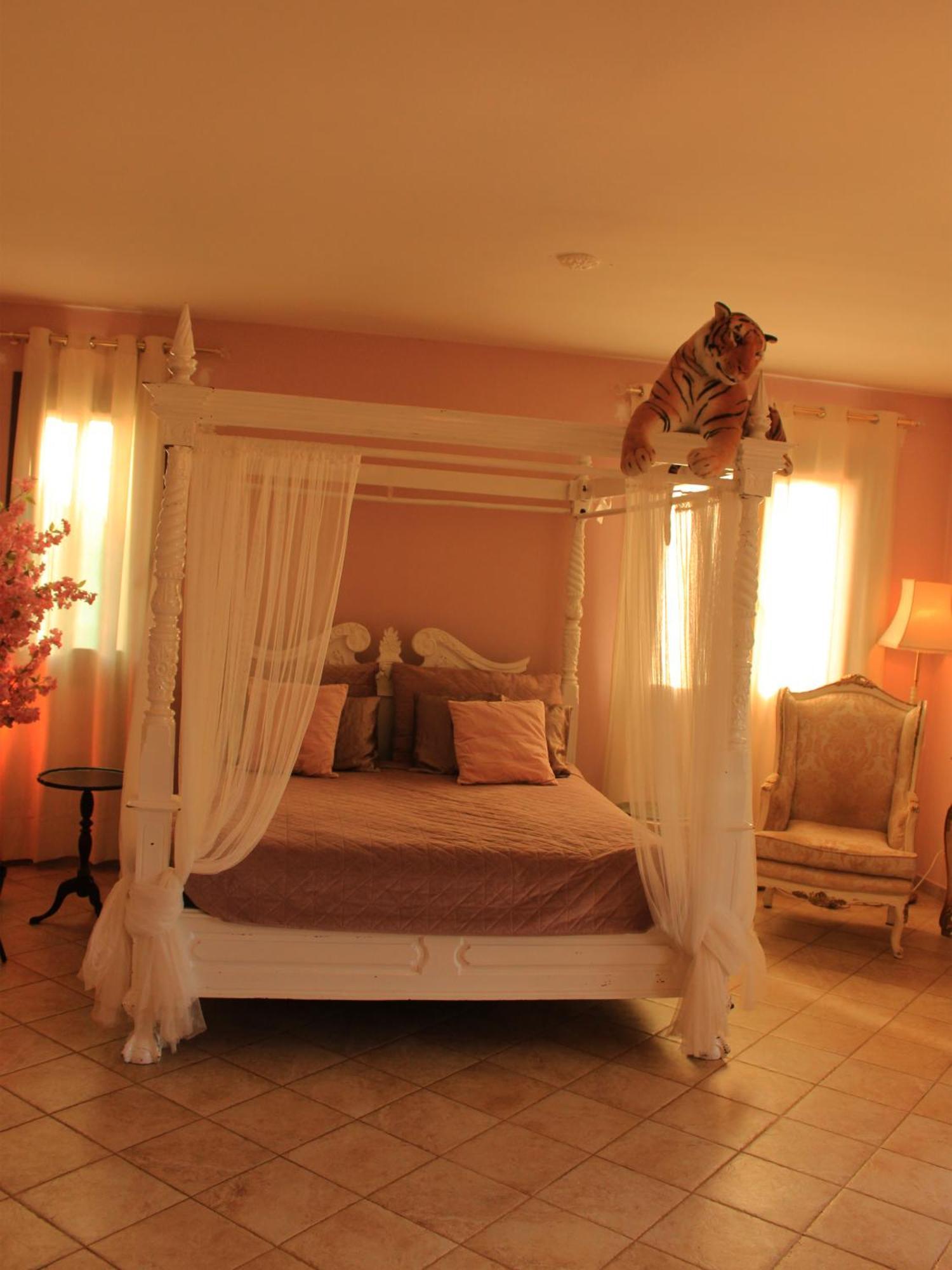 Esmaraldas House Of Love تيراسيني المظهر الخارجي الصورة